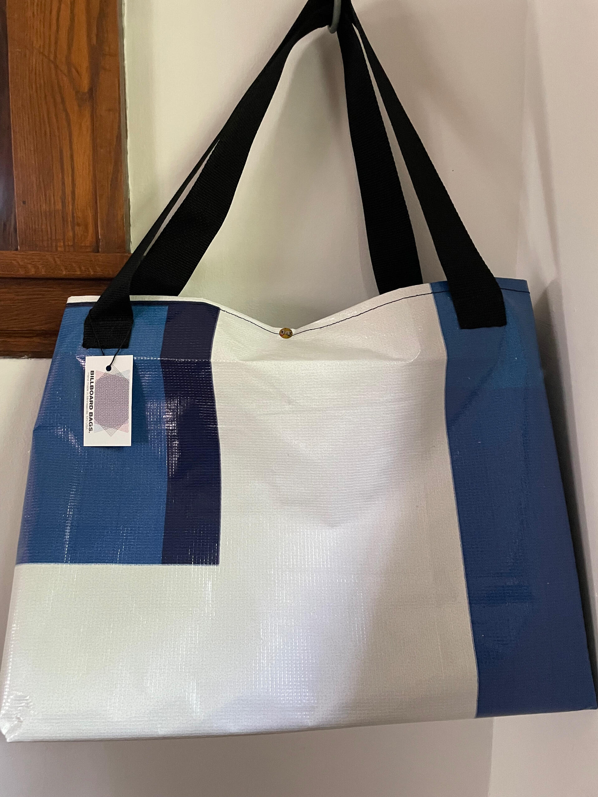 $30.: Large Bag-20x9 footprint